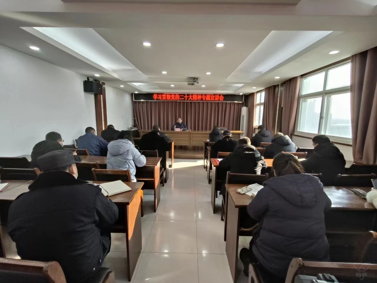 韩树明为联系点党组织党员代表宣讲党的二十大精神
