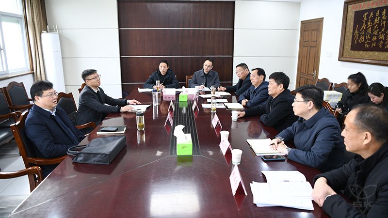 集团公司工会到农场公司调研指导职工大病互助工作