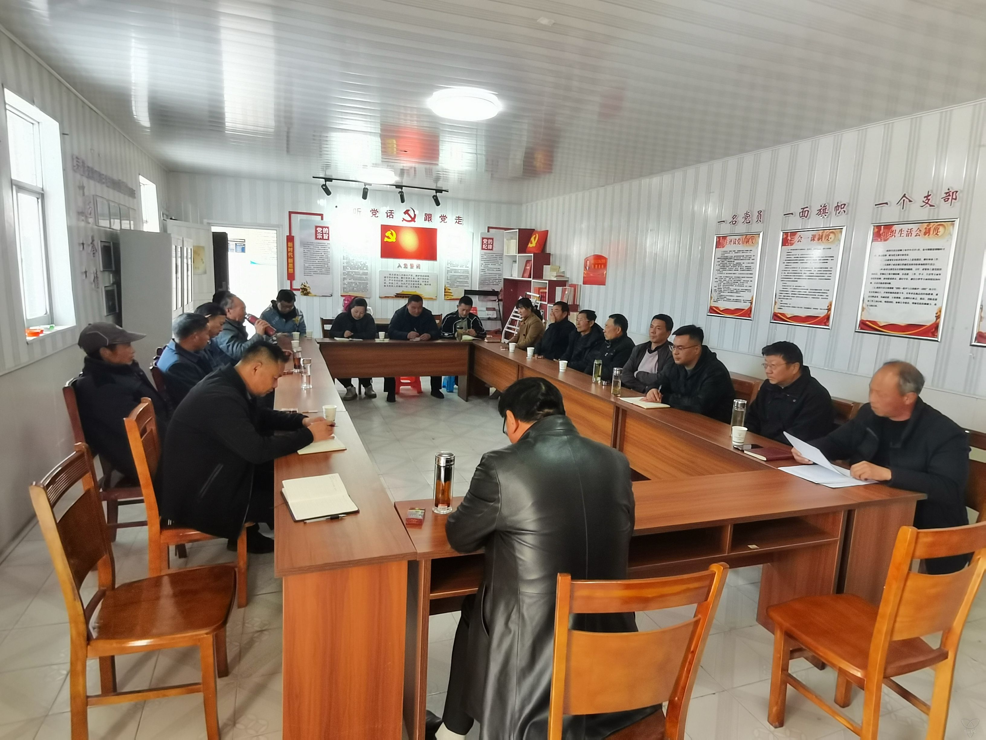 滕庄和于庄居委会党支部联合召开2022年度组织生活会